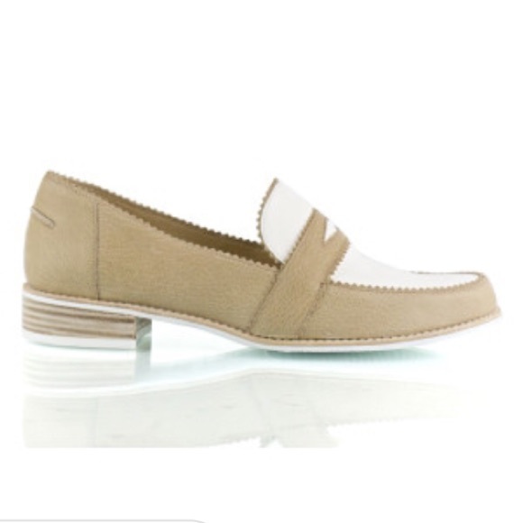 Stuart Weitzman | Schoolboys Loafers - Picture 1 of 6